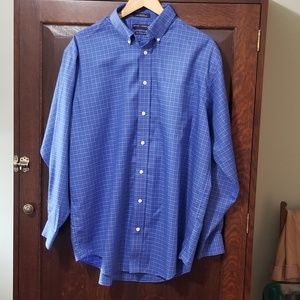 Cremieux Men's Long Sleeve Button Down Shirt.